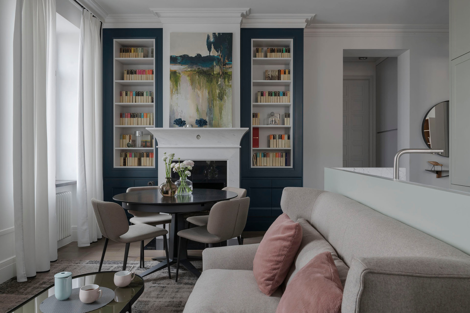 Houzz Украина: Квартира в центре Киева с настоящим камином