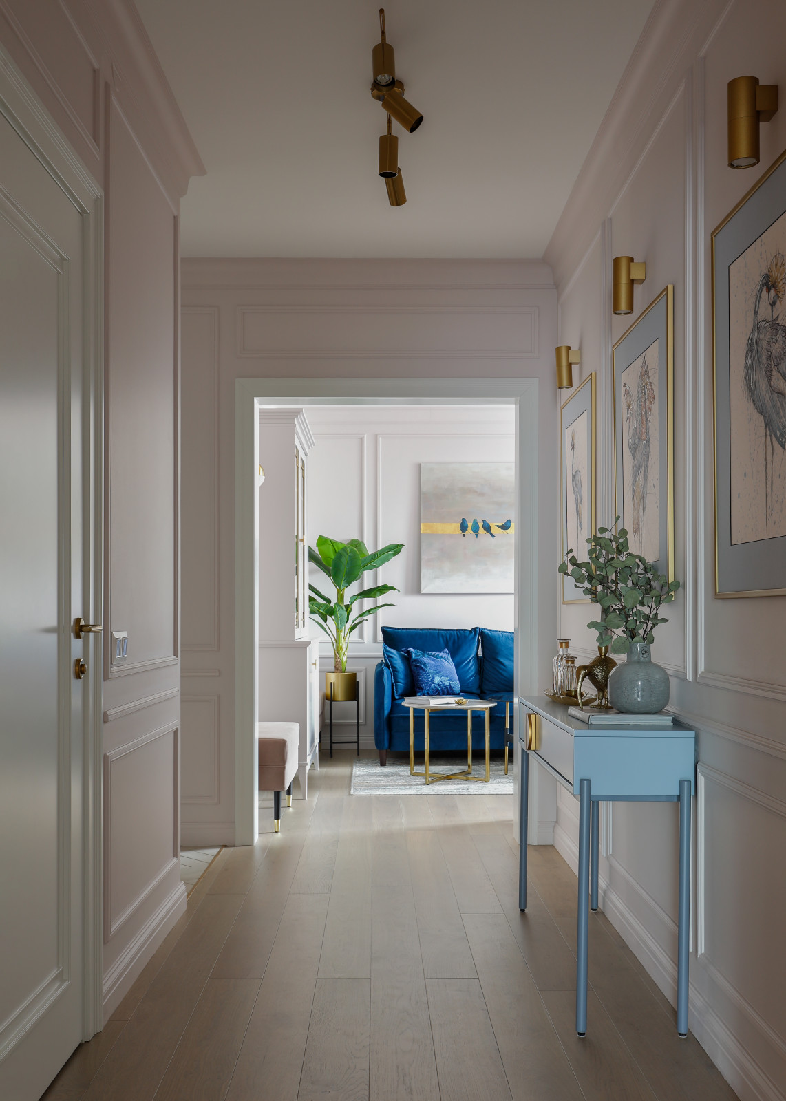 Houzz тур: Квартира с журавлями и экзотическими птицами