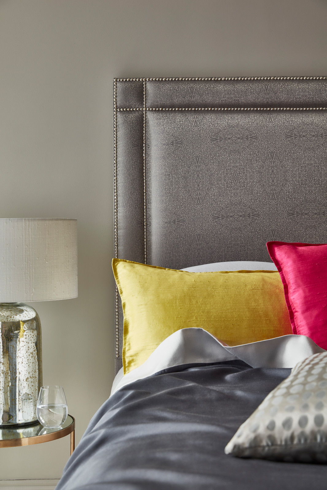 Ткани James Hare 2016: коллекции Constellation и Kaleidoscope