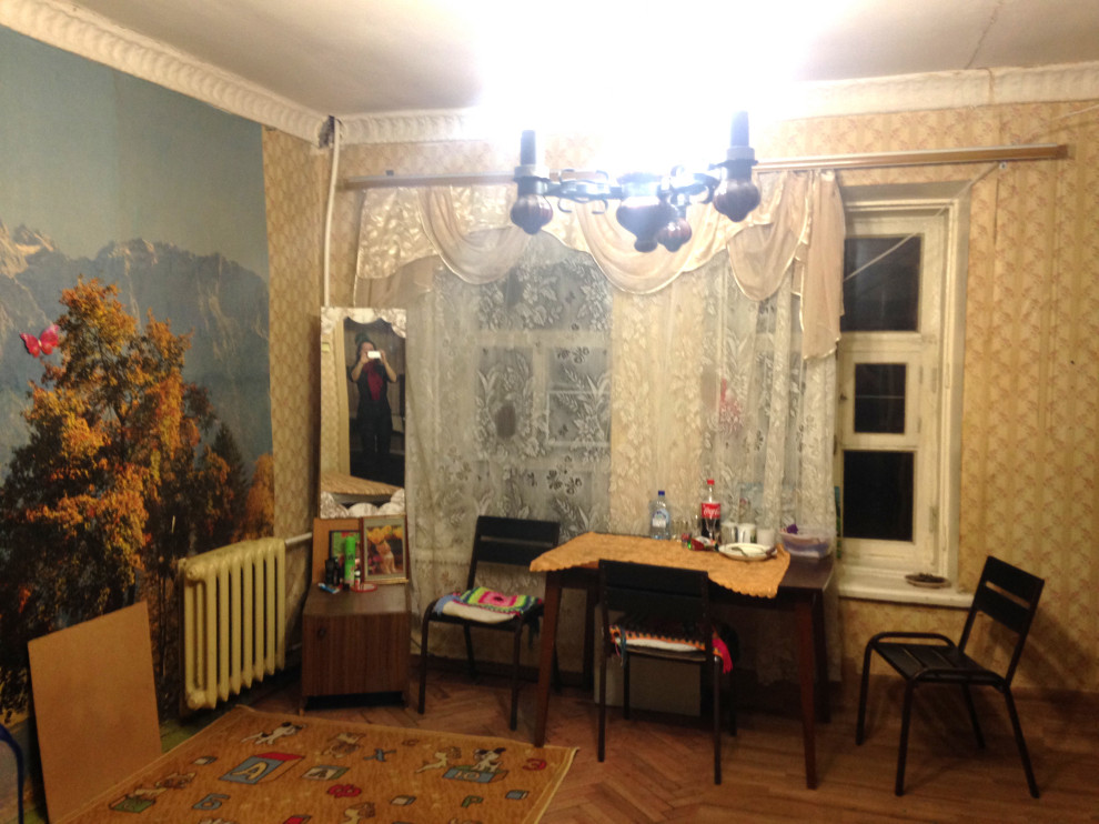До и после: Квартира с мойкой для обуви в прихожей