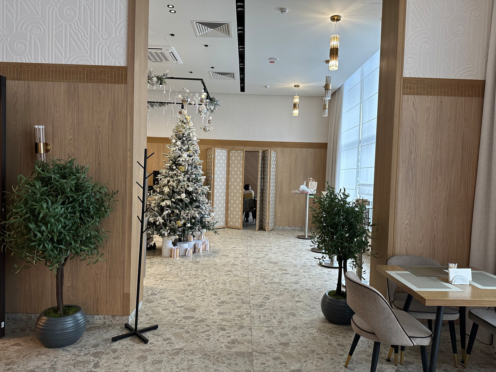 Обложка проекта: Деревья, на натуральном стволе, собственного производства ☺️