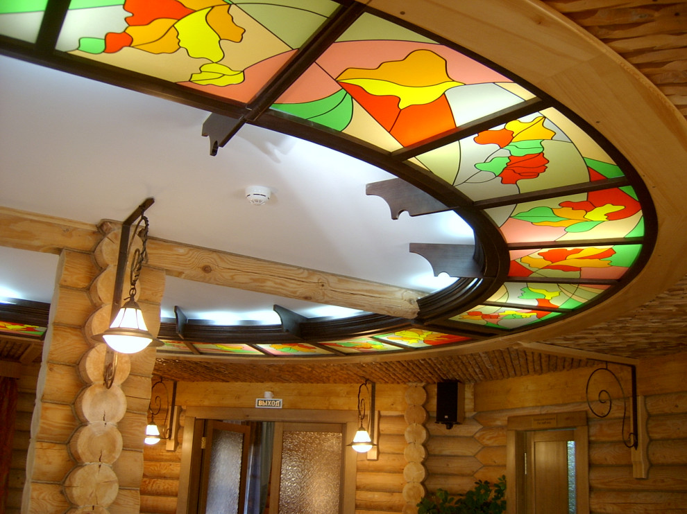 Витраж в потолок