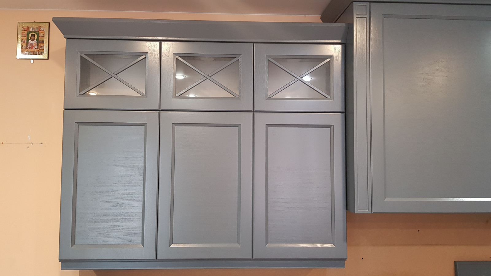 Кухни массив