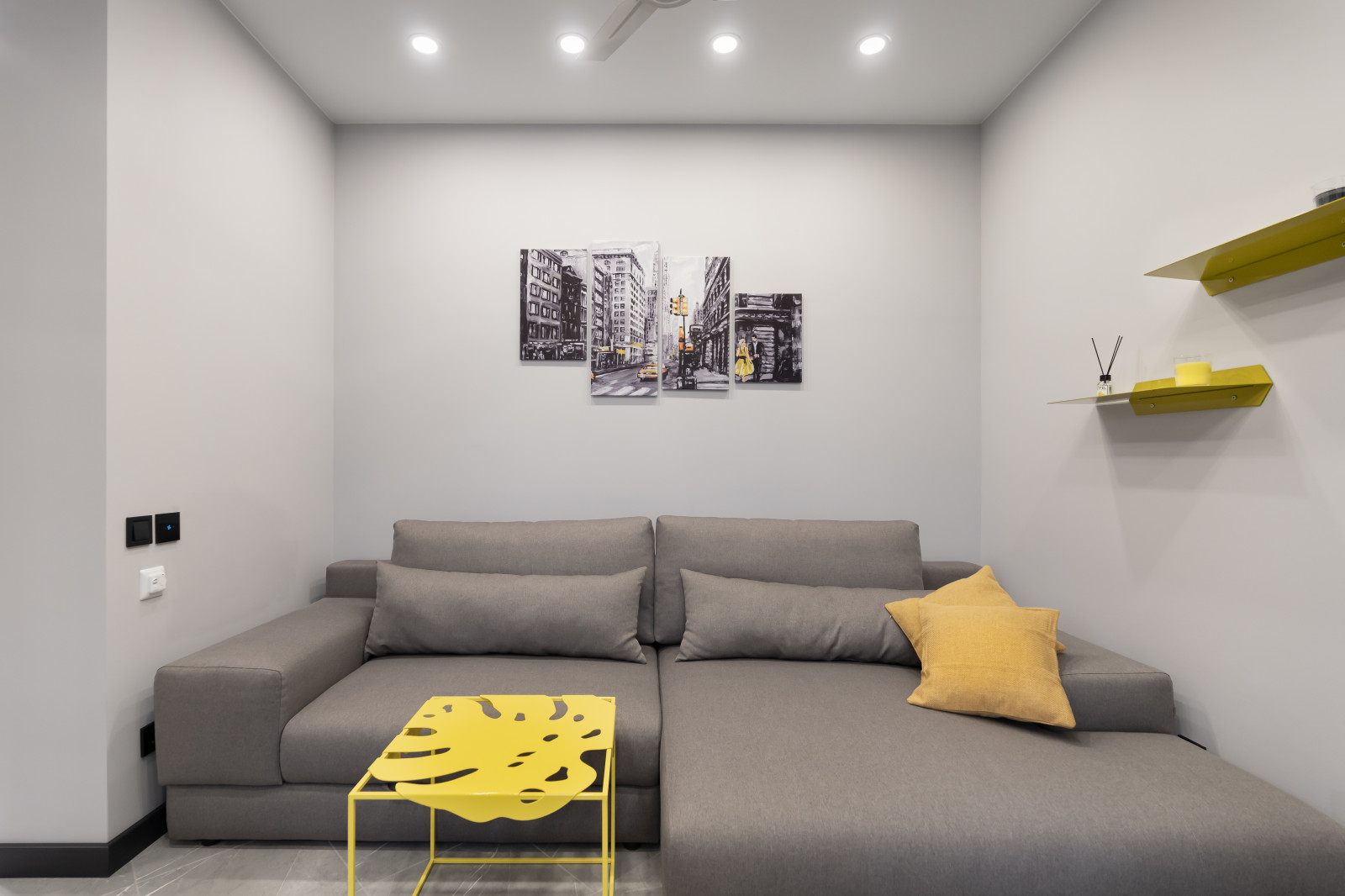 Квартира в цветах Pantone 2021