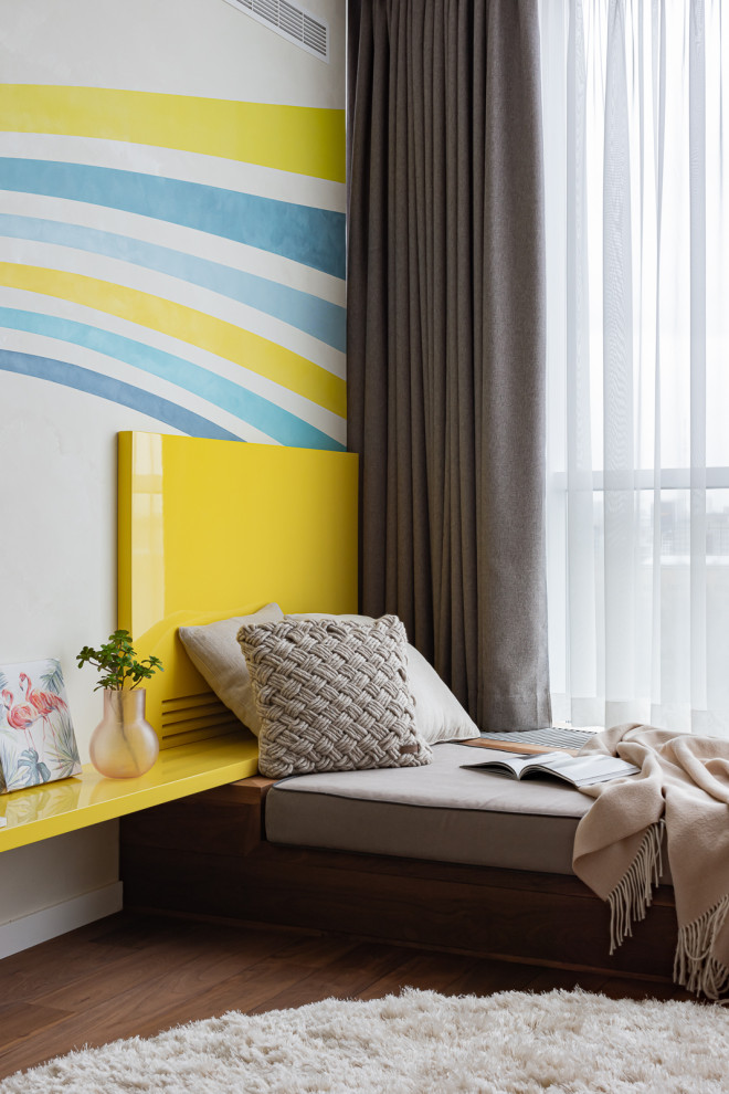 Поиск планировки: Квартира с открытой ванной в спальне [4 плана]