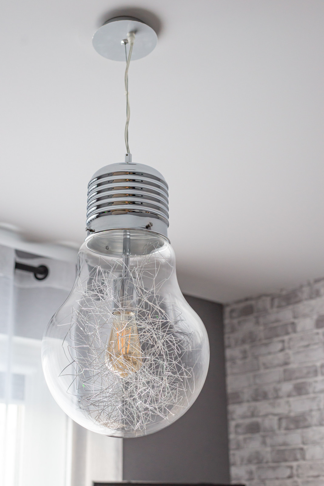 Дизайнерская оригинальная люстра в детской