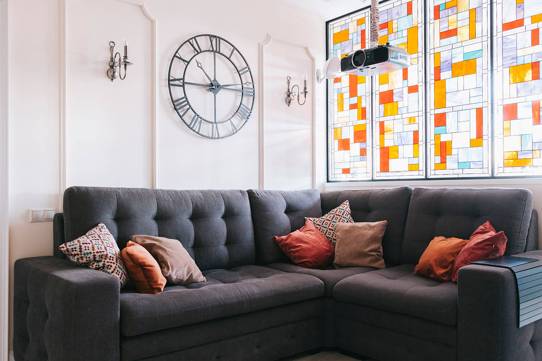 В гостях: Квартира с розовой прихожей в «сталинке»