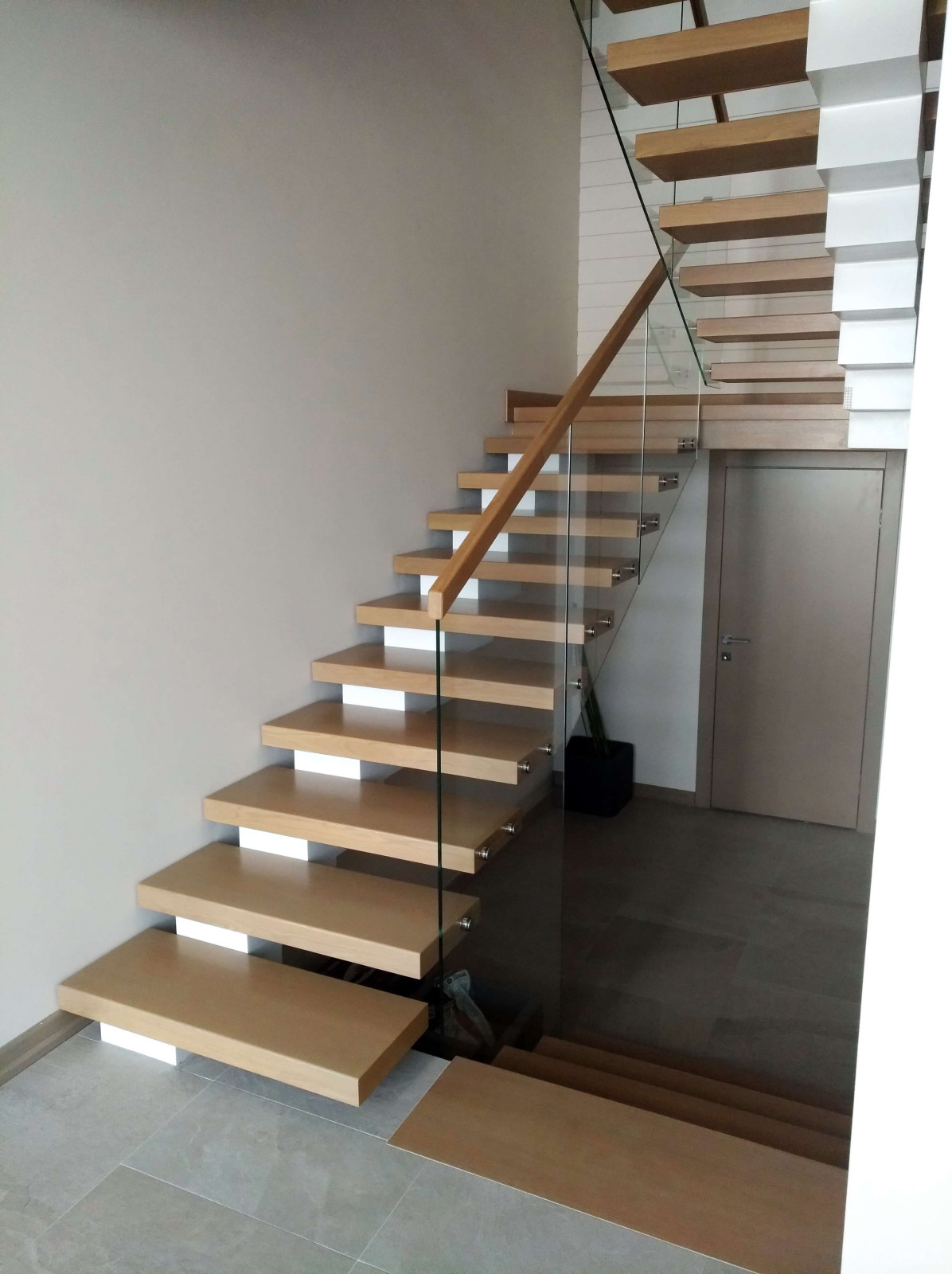 Ограждение со стеклом самонесущим