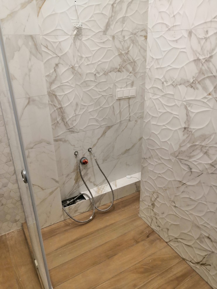 Многоугольная тумба в ванную комнату