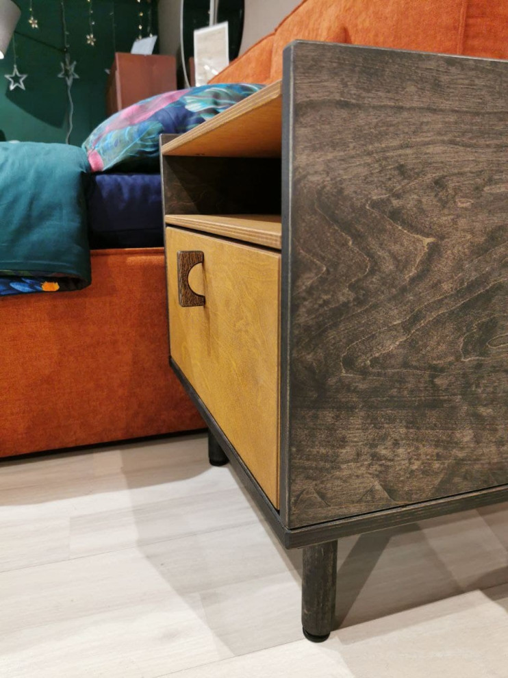 Обложка проекта: Прикроватная тумба из березы