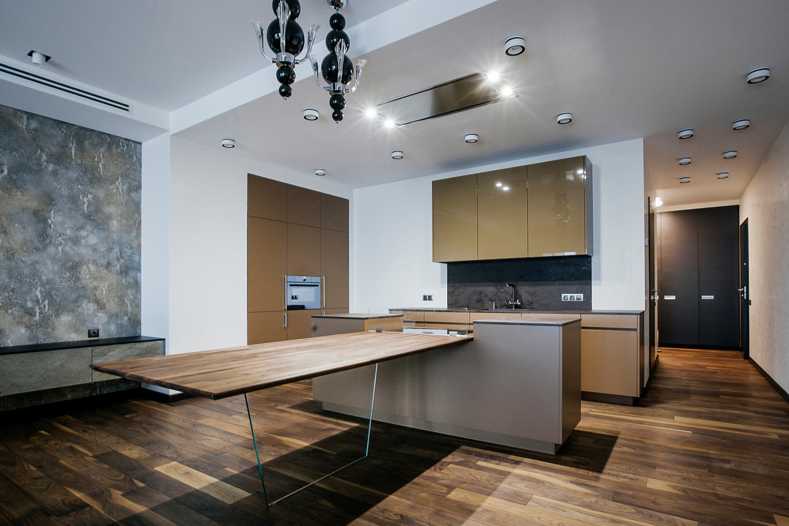 Кухня в пряных тонах