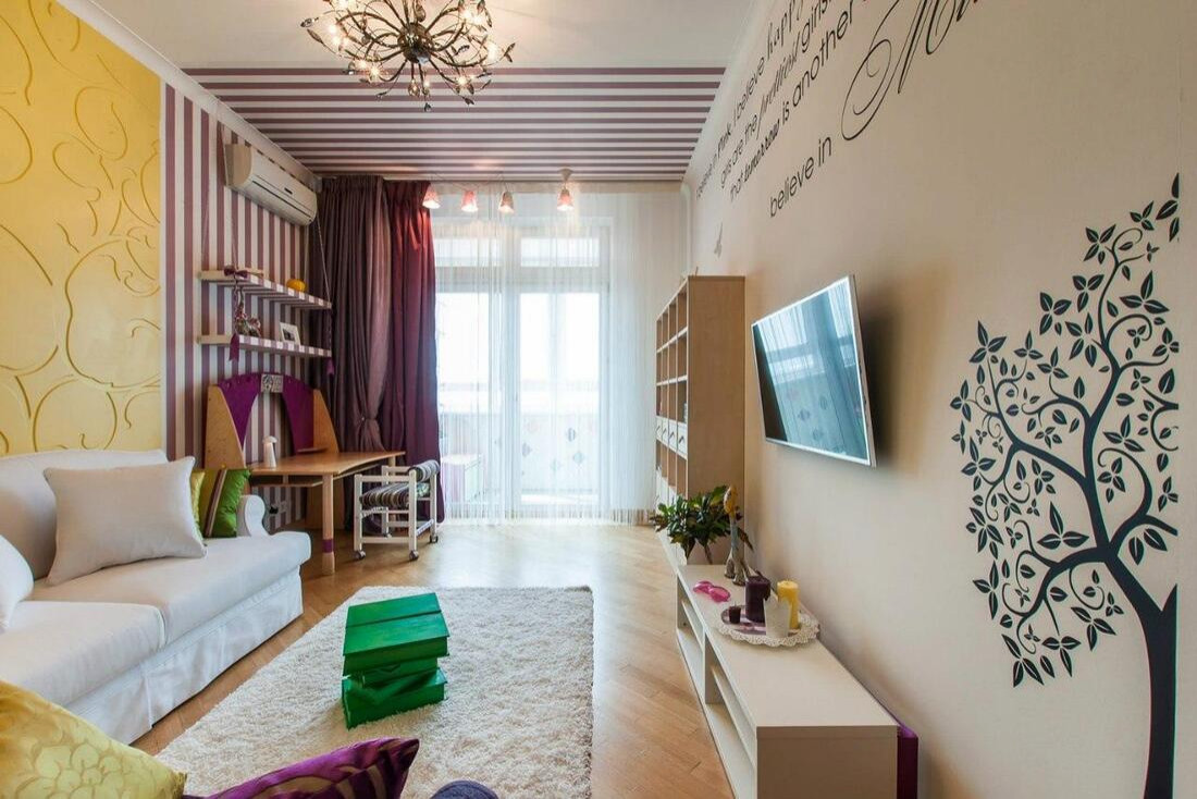 Желто-полосатая гостиная (Москва - ТВ "Про Декор")