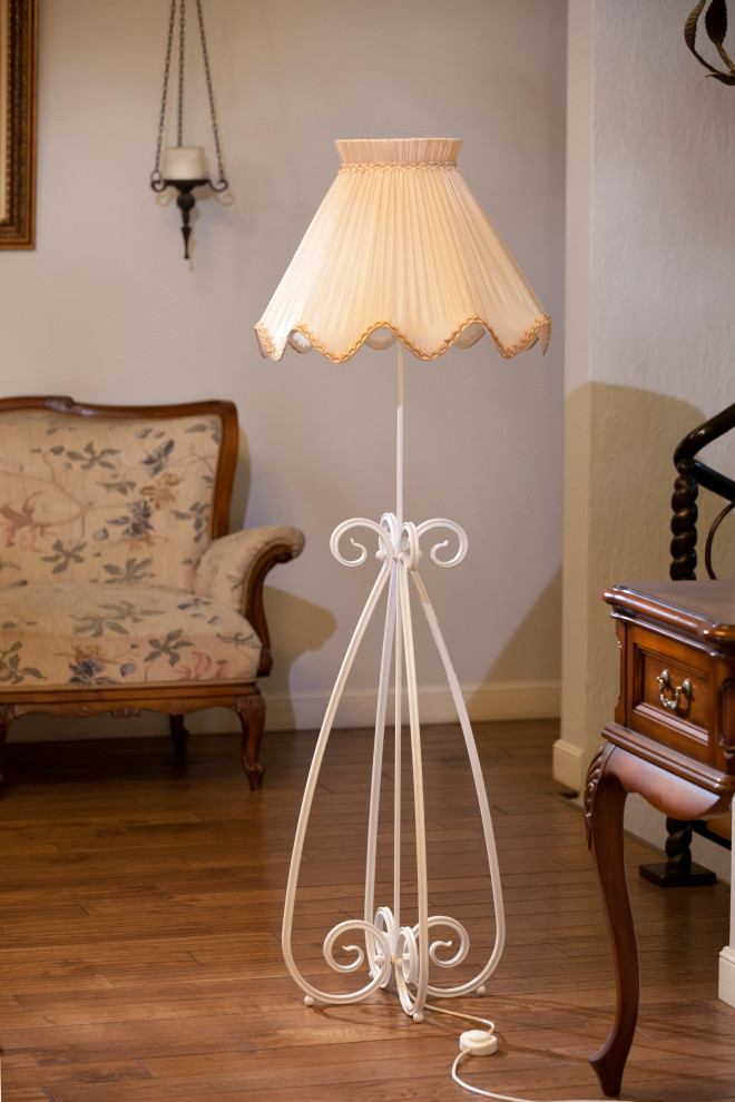 Торшер белый