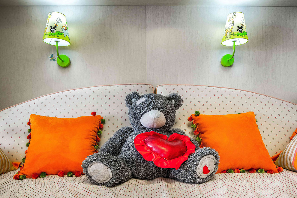 Интерьер с видом на Волгу