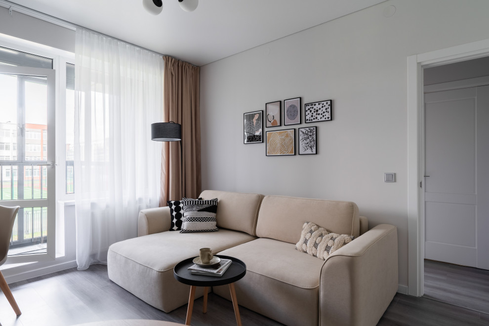 Парадный ансамбль, 2евро, 32м2