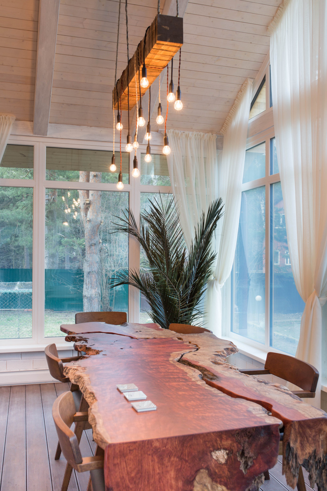 Стекло с переменной прозрачностью