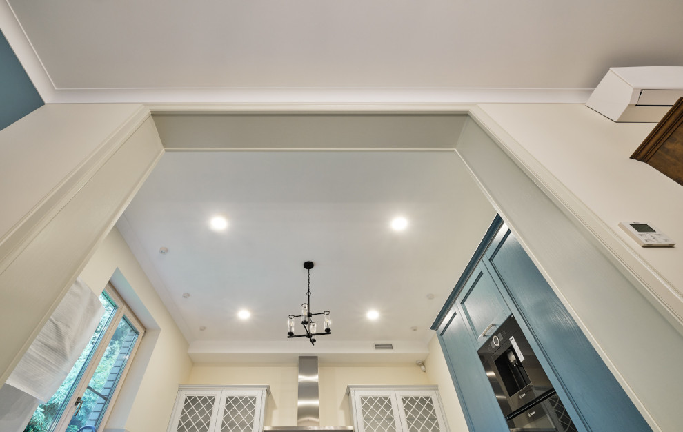 Кантри Ral 1013 в интерьере дома