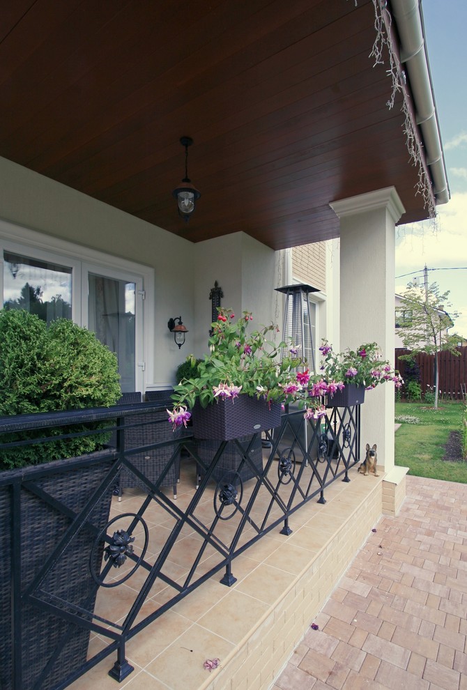 Архитектурный ансамбль из трех домов