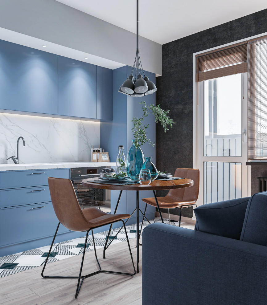 Синий для молодого человека