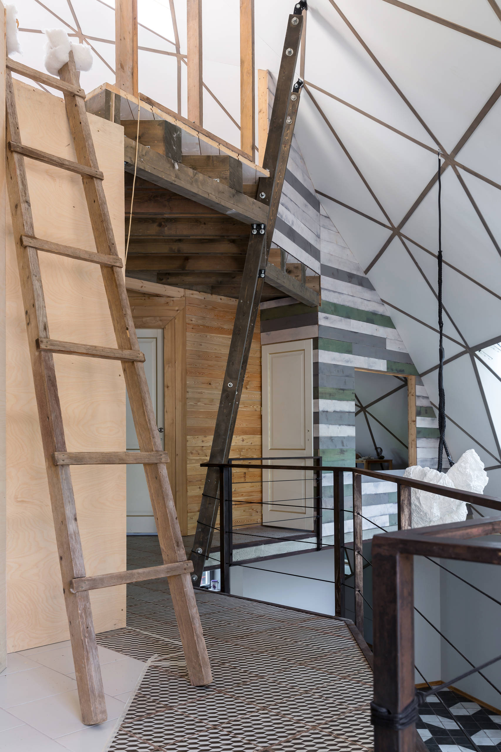 В гостях: 1/4 сферы — и это дом в Москве