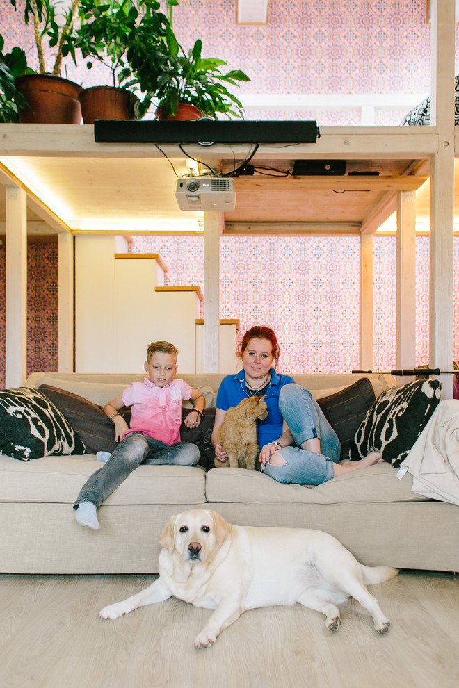 В гостях: Мансарда со стихийным ремонтом