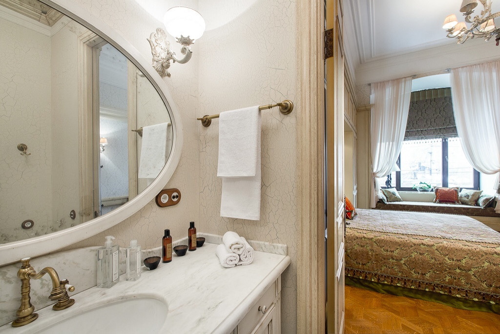 Продолжение истории.........