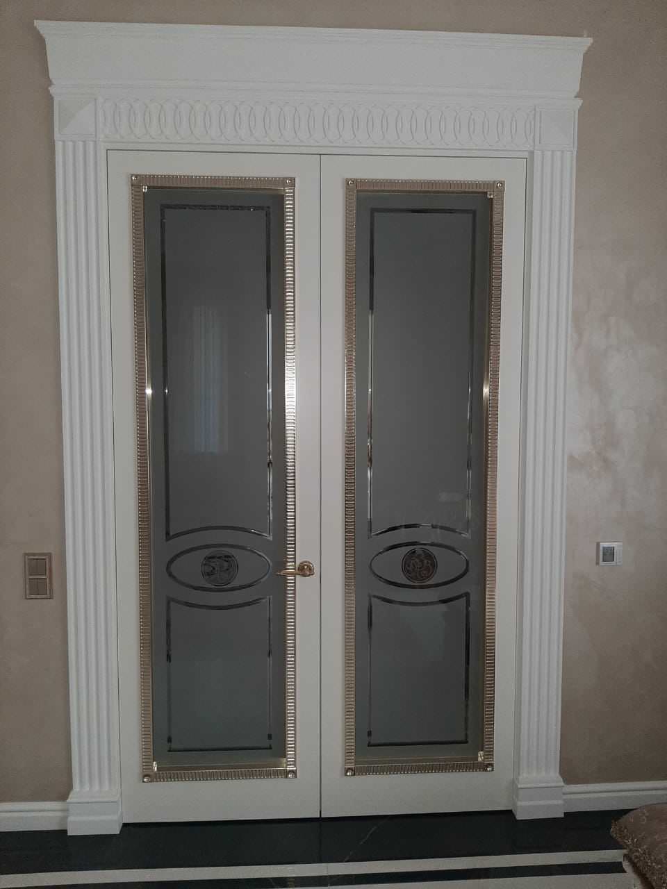 Межкомнатные двери в стиле Ар-деко