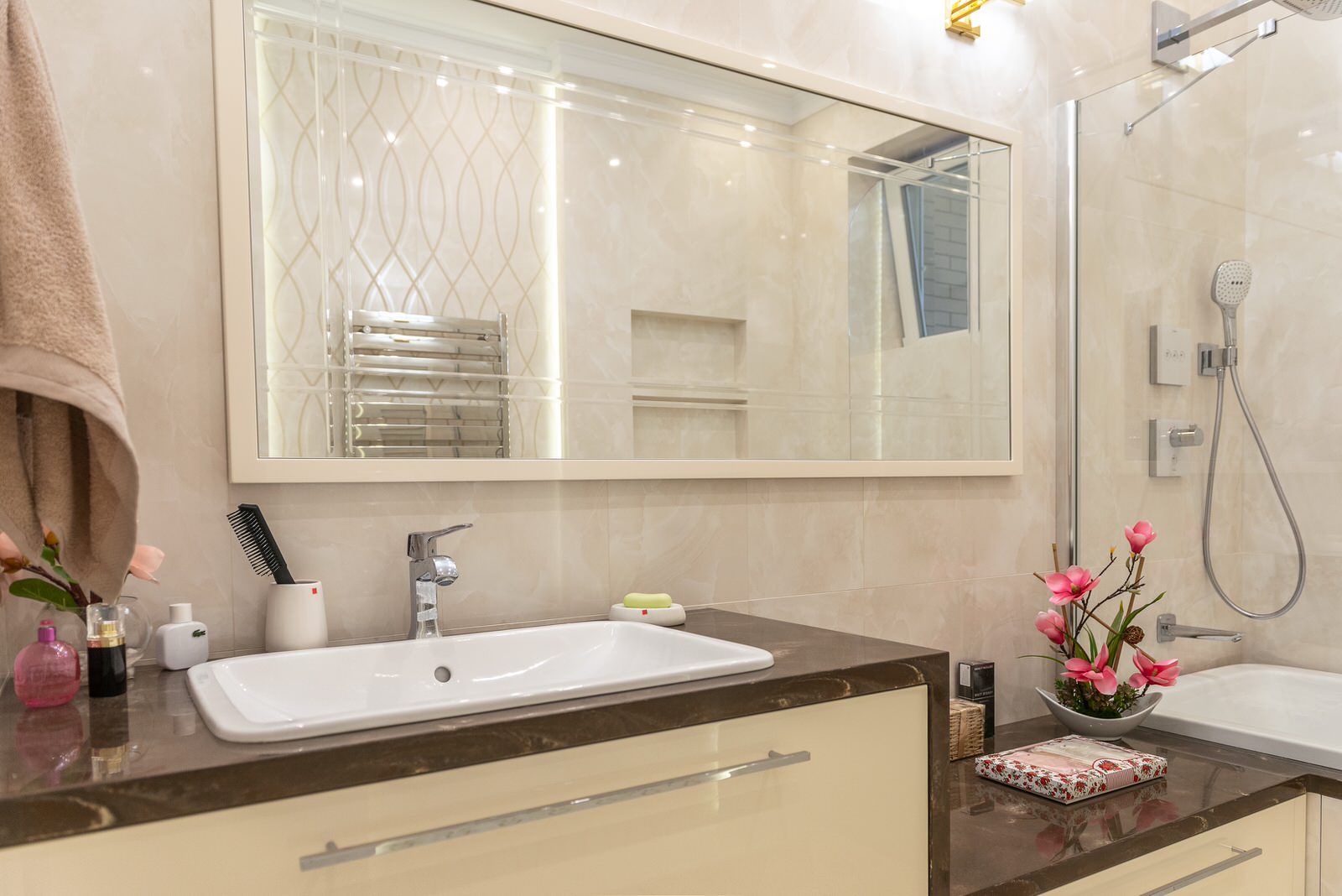 Дом с бассейном