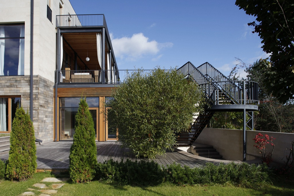 Дом в Иславском