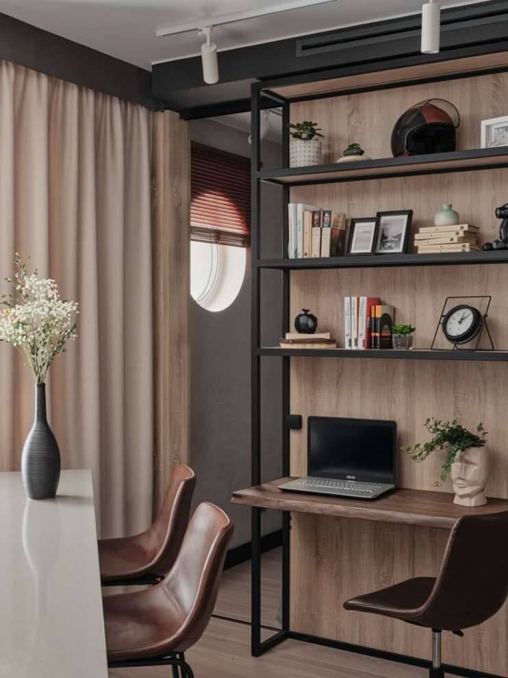 Поиск планировки: Студия с иллюминатором в Питере [4 варианта]