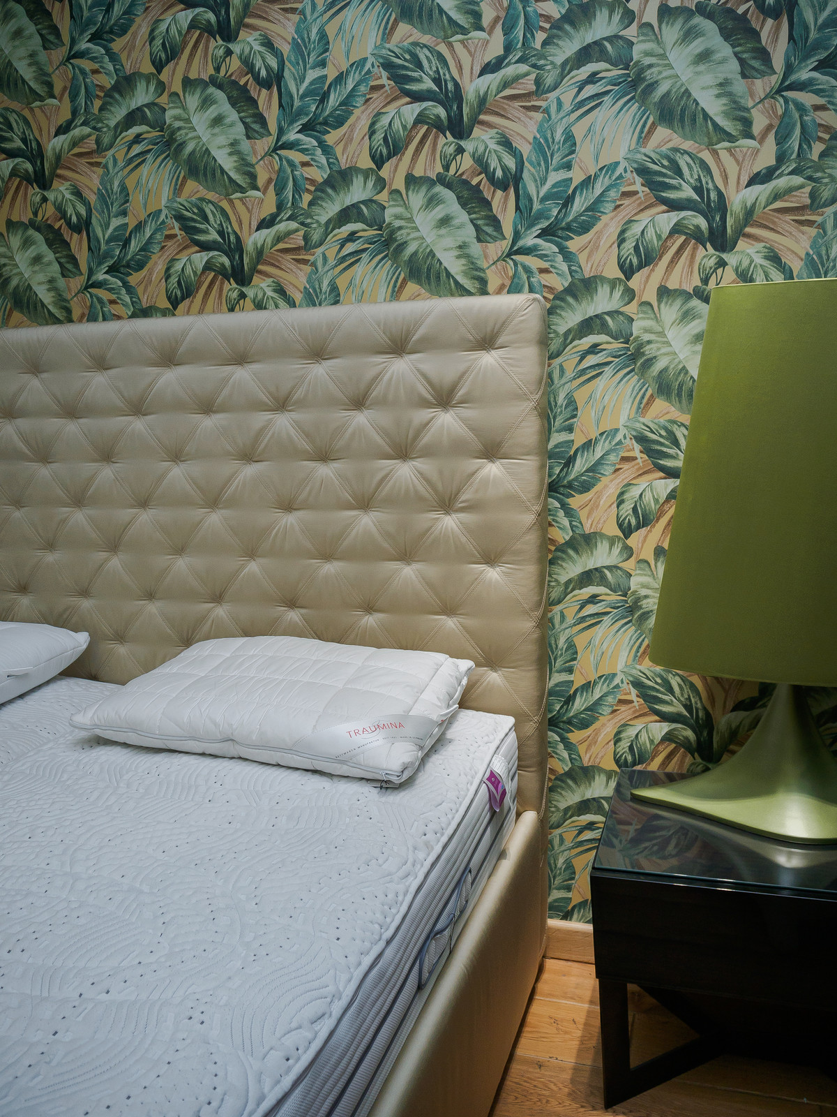 В наличии в Салоне 1998