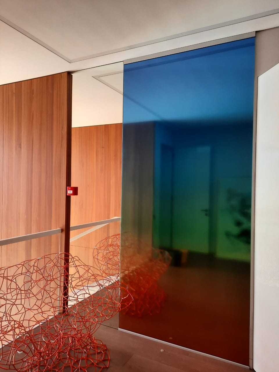 Цветное зеркальное панно