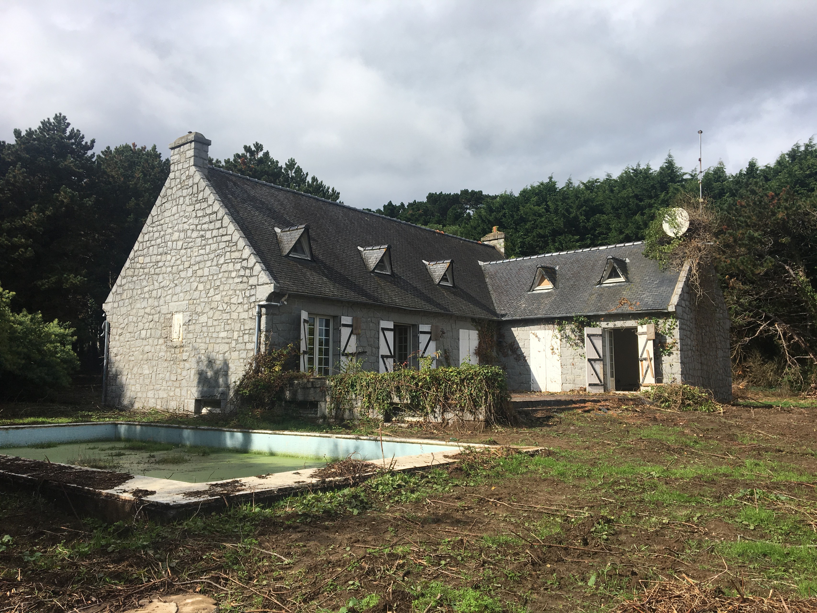 До и после: Дом в Бретани, который не ремонтировали 20 лет