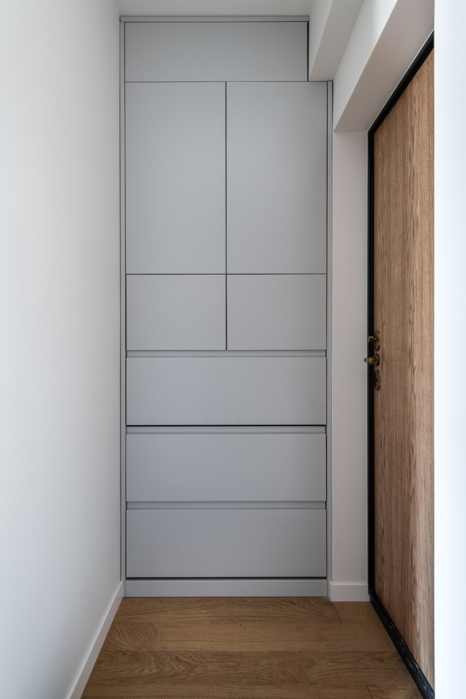KOMSOM FLAT