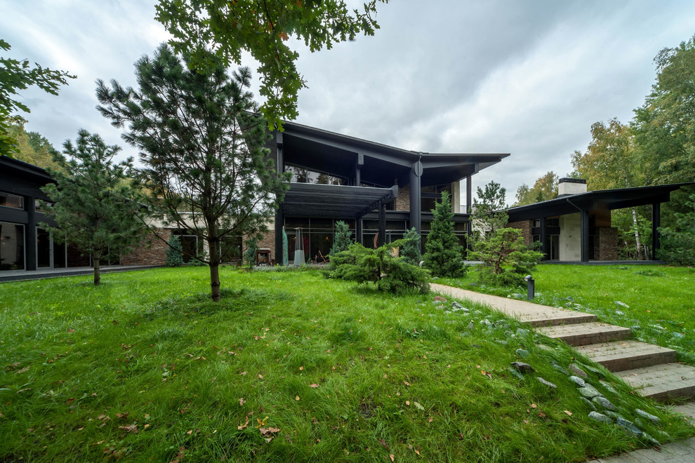 Современный загородный дом "Wing house"