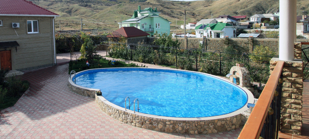 Бассейн в Коктебеле