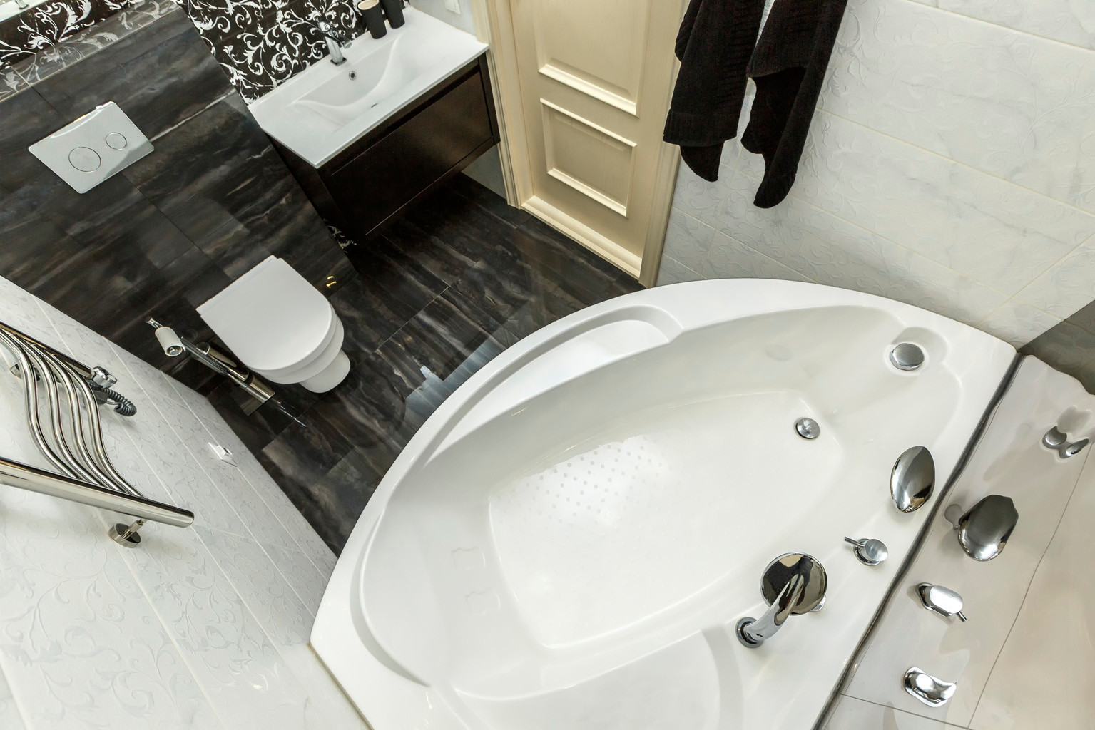 Студия на Пр. комарова