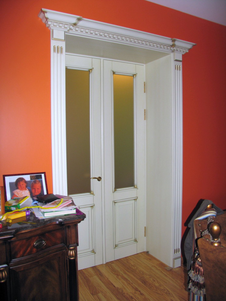 Двери/Порталы/Кухни/Стойки