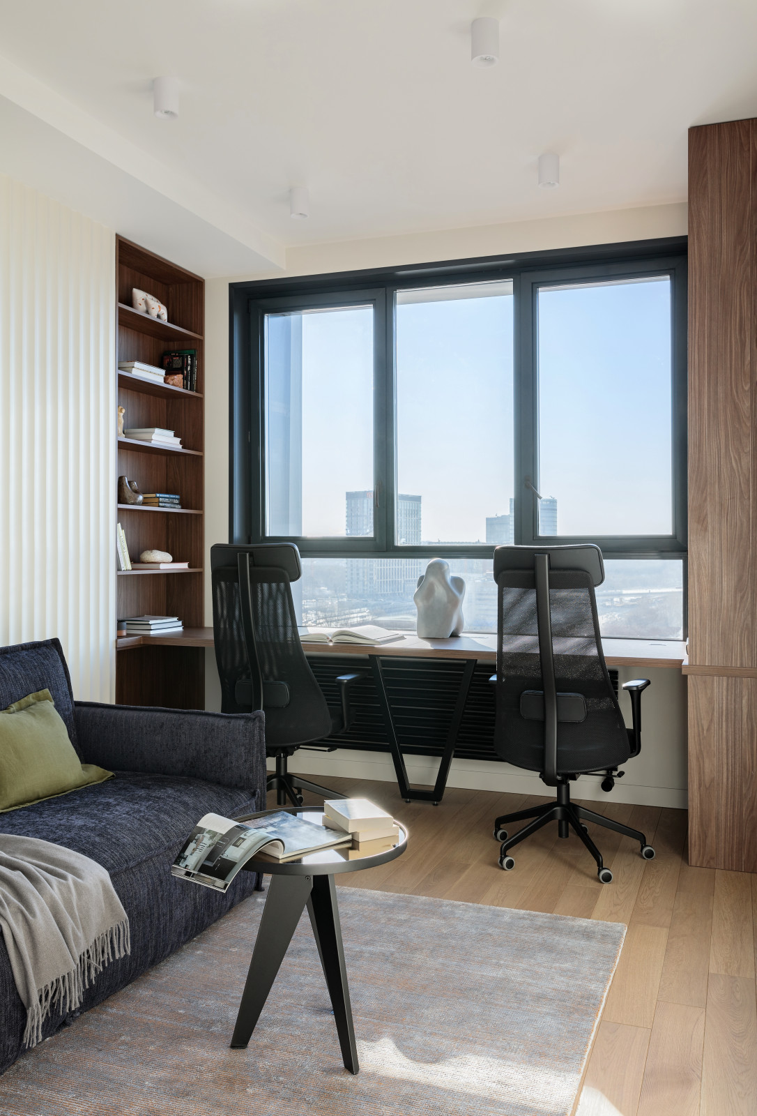 Stylish apartment with one bedroom and home office