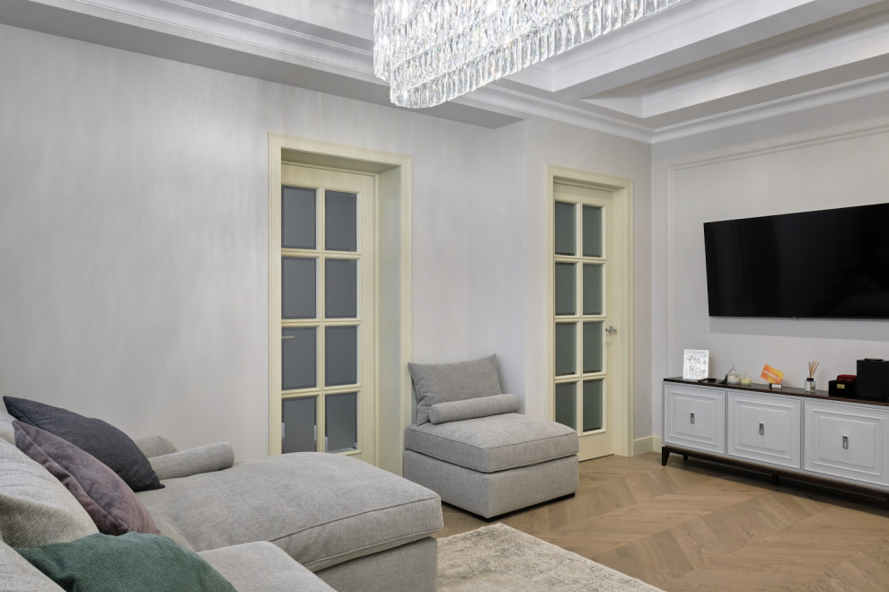 Много стекла в белом интерьере