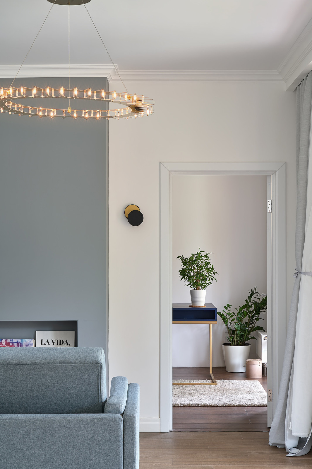 В гостях: Дом, который полностью обставили через Инстаграм