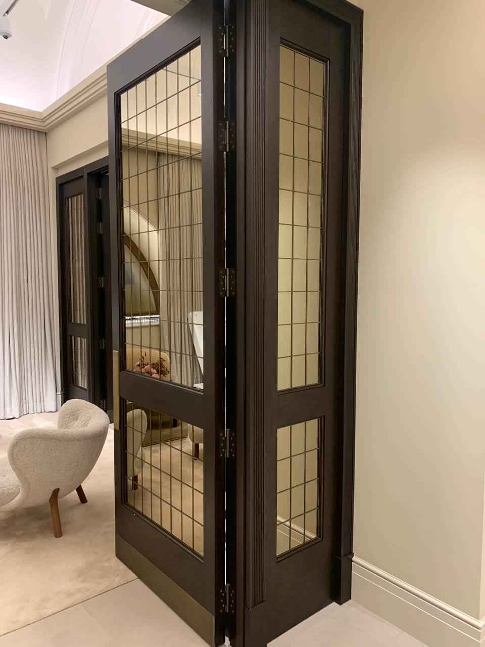 Двери для коммерческого помещения