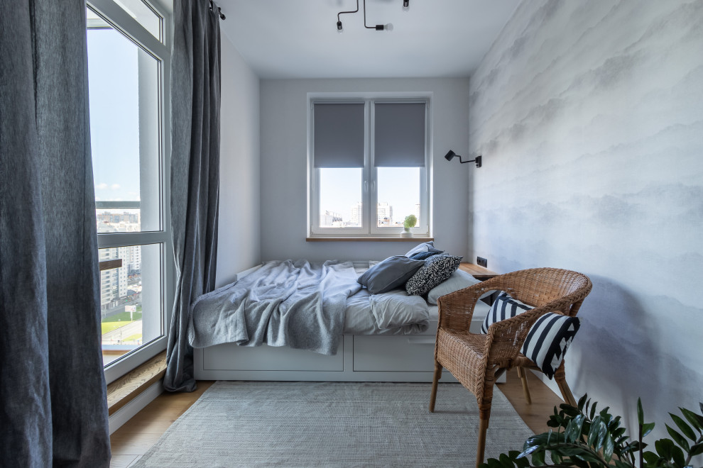 Просто фото: Как поставить кровать в маленькой спальне