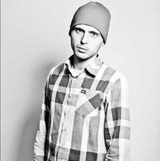 Илья Шарцев