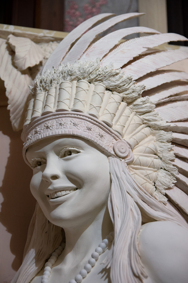 Обложка проекта: Барельеф "Индианка"