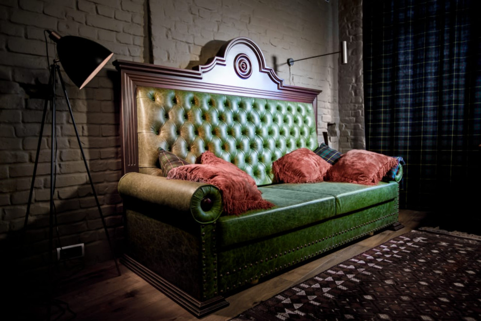 Сталинский диван для Алексея Серебрякова