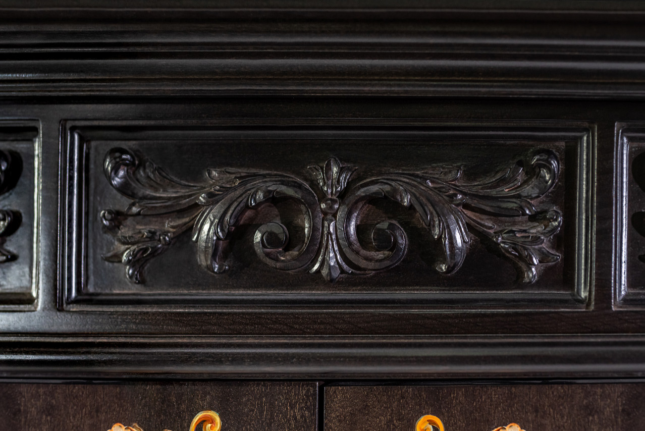 Мебель в русском стиле