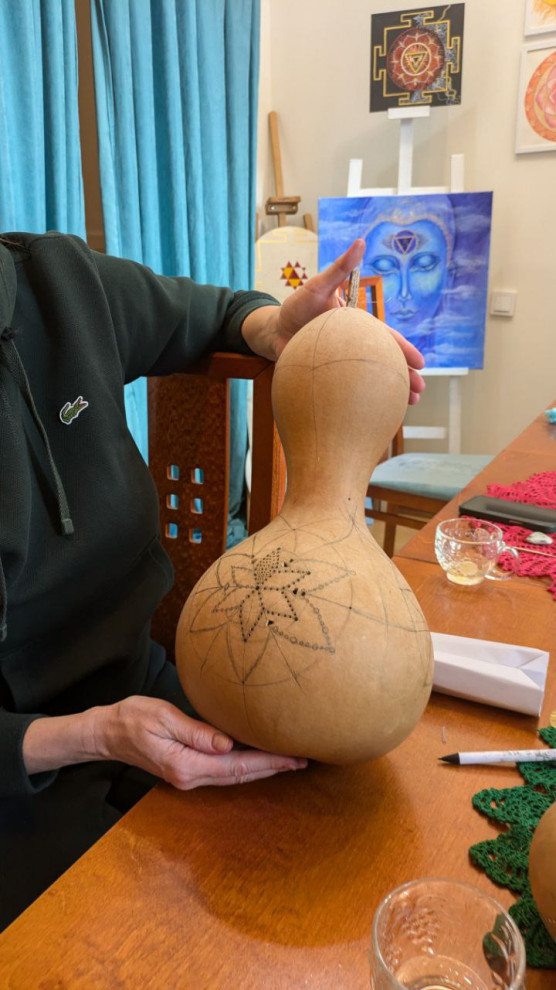 Мастеркласс по созданию лампы из тыквы Лагенарии