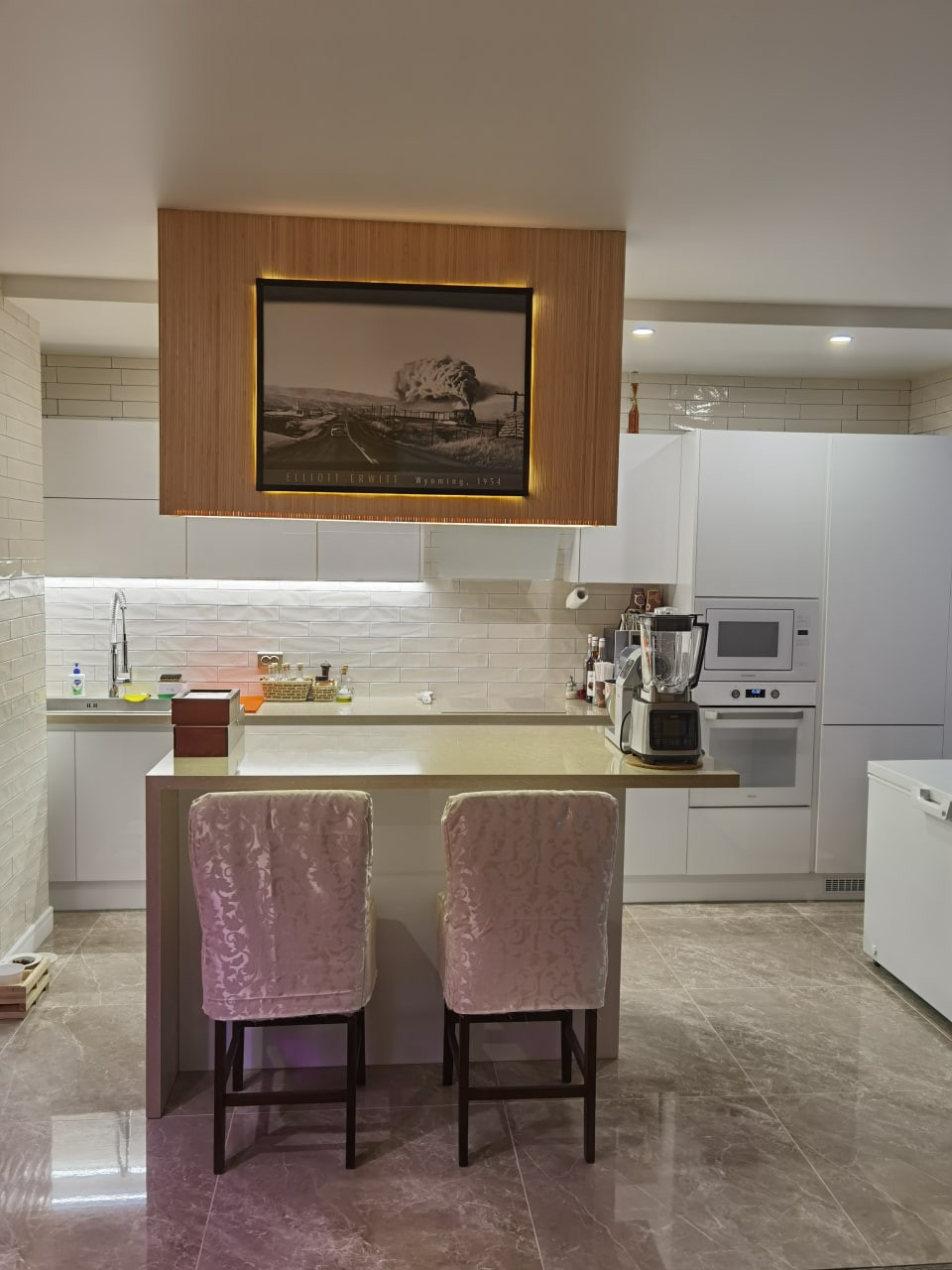 Александр Бел