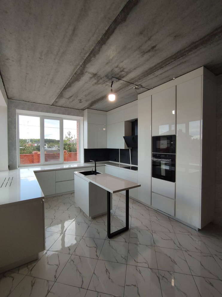 Кухонный гарнитур с островом